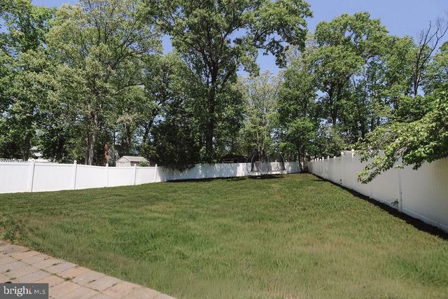 11 MILL CT, Sicklerville, NJ 08081