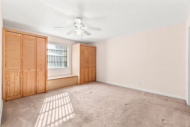 1020 Silk Oak Terrace, Delray Beach, FL 33445