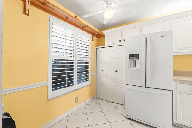 1020 Silk Oak Terrace, Delray Beach, FL 33445