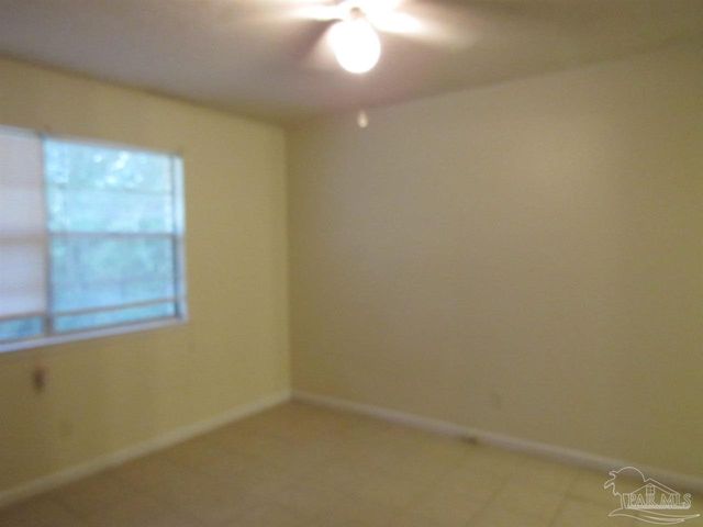 4965 Catalina Cir, Pensacola, FL 32506