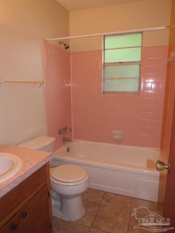 4965 Catalina Cir, Pensacola, FL 32506