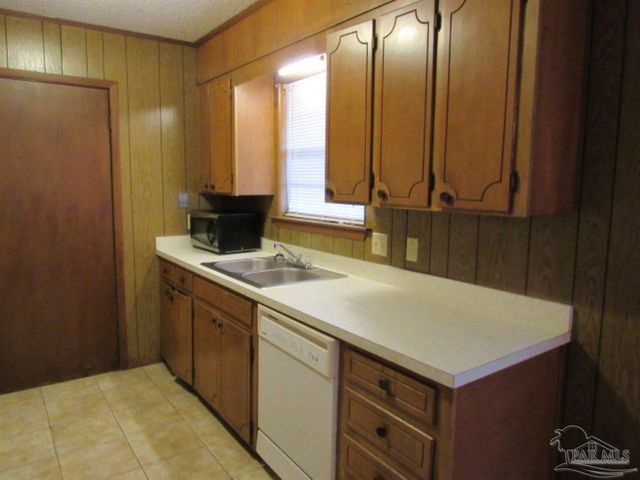 4965 Catalina Cir, Pensacola, FL 32506