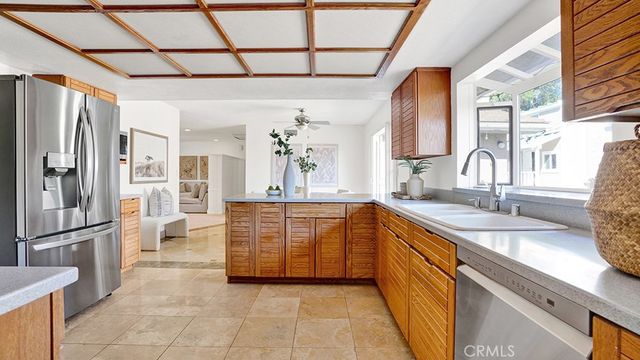 5011 Cambridge, Westminster, CA 92683