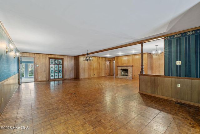 1818 Friendly Road, Goldsboro, NC 27530