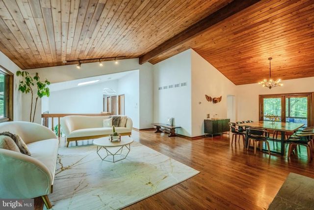 10808 NICHOLSRIDGE RD, Great Falls, VA 22066