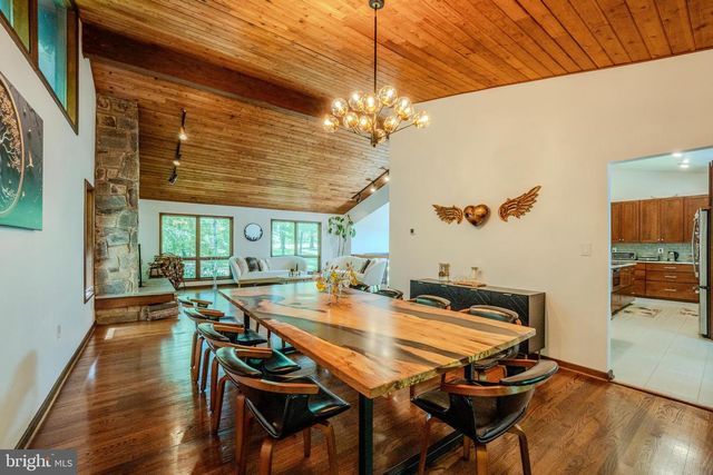 10808 NICHOLSRIDGE RD, Great Falls, VA 22066