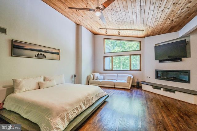 10808 NICHOLSRIDGE RD, Great Falls, VA 22066