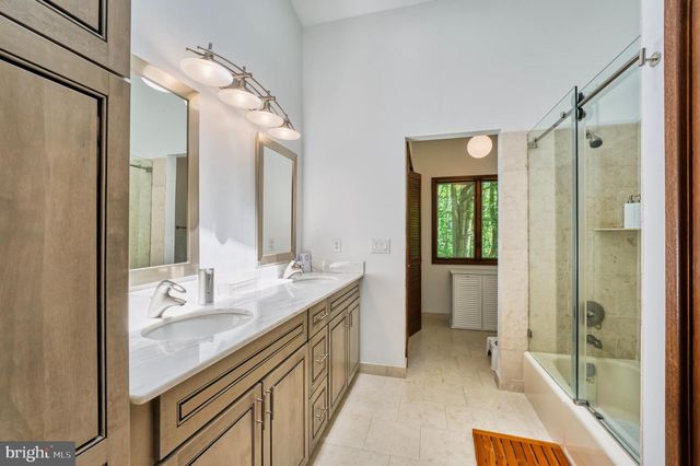 10808 NICHOLSRIDGE RD, Great Falls, VA 22066