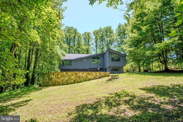 10808 NICHOLSRIDGE RD, Great Falls, VA 22066