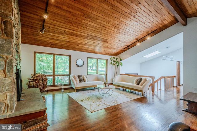 10808 NICHOLSRIDGE RD, Great Falls, VA 22066