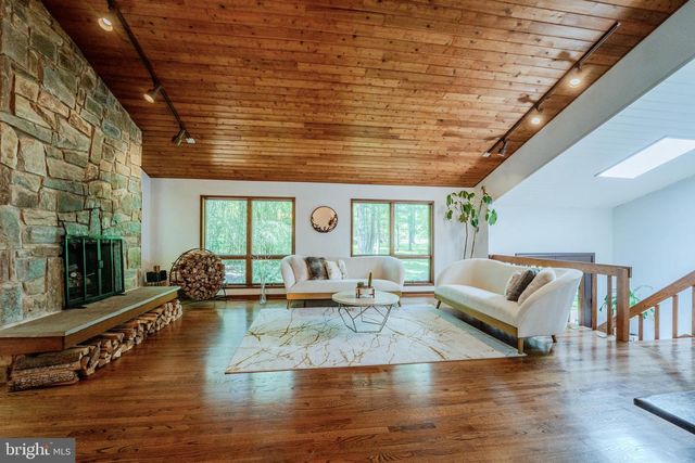 10808 NICHOLSRIDGE RD, Great Falls, VA 22066