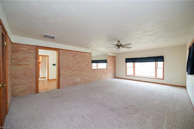 140 Henry Clay RD, Newport News, VA 23601