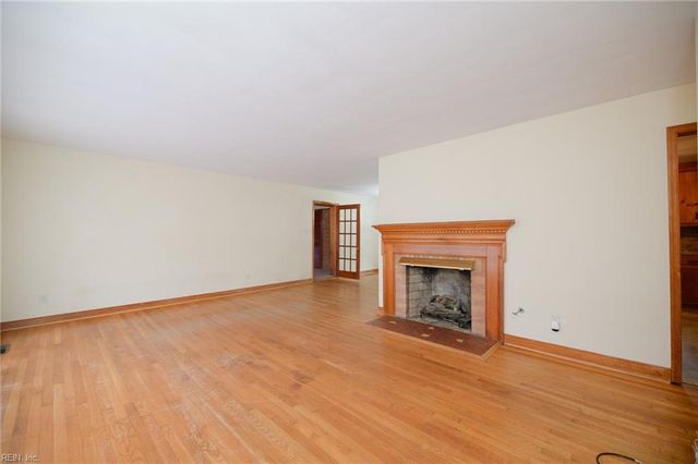 140 Henry Clay RD, Newport News, VA 23601