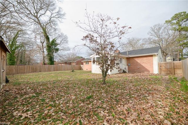 140 Henry Clay RD, Newport News, VA 23601