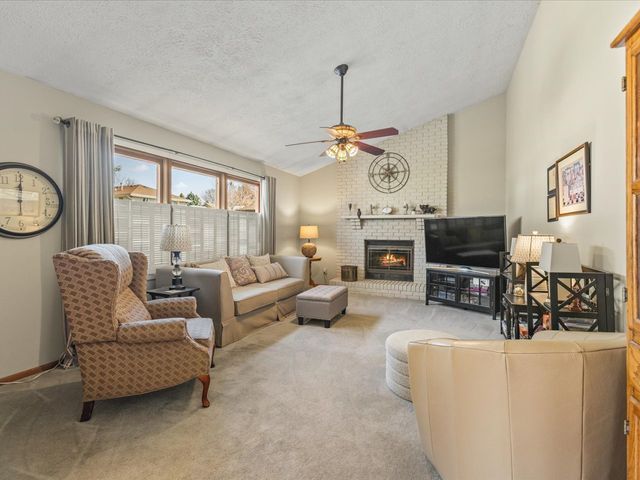 6650 Grassridge Road, Rockford, IL 61108