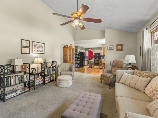 6650 Grassridge Road, Rockford, IL 61108