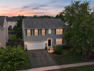 1196 Port Royal Road, Pingree Grove, IL 60140