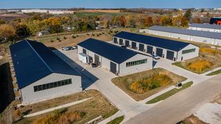 7640 SW 22nd Street 105 & 106, Des Moines, IA 50312