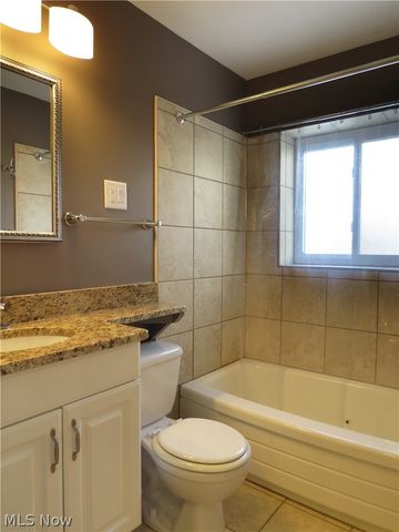 1675 Woodward Avenue, Lakewood, OH 44107