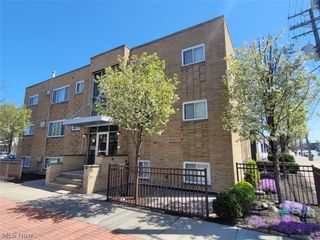 1675 Woodward Avenue, Lakewood, OH 44107