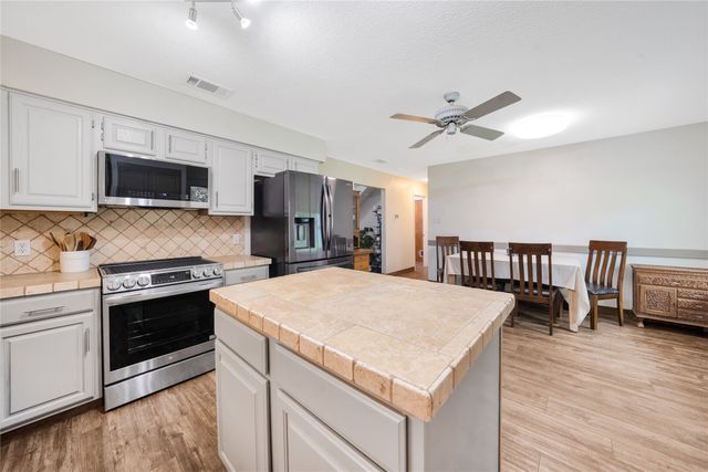 6717 Mesa Drive, North Richland Hills, TX 76182