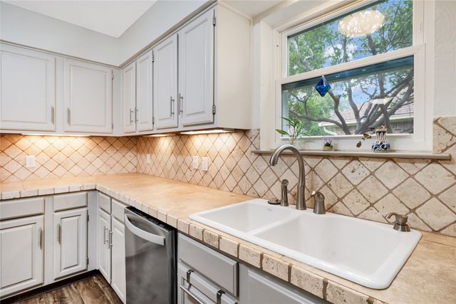 6717 Mesa Drive, North Richland Hills, TX 76182