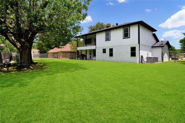 6717 Mesa Drive, North Richland Hills, TX 76182