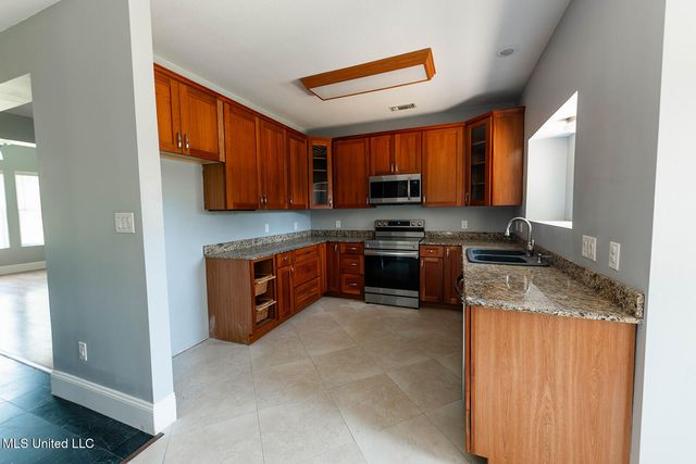 14801 Rue Mornay Drive, Biloxi, MS 39532