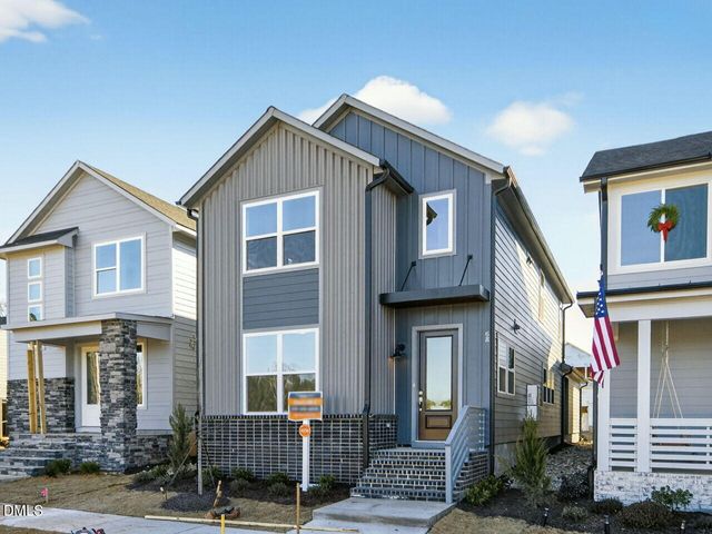 33 Hillway Road, Pittsboro, NC 27312