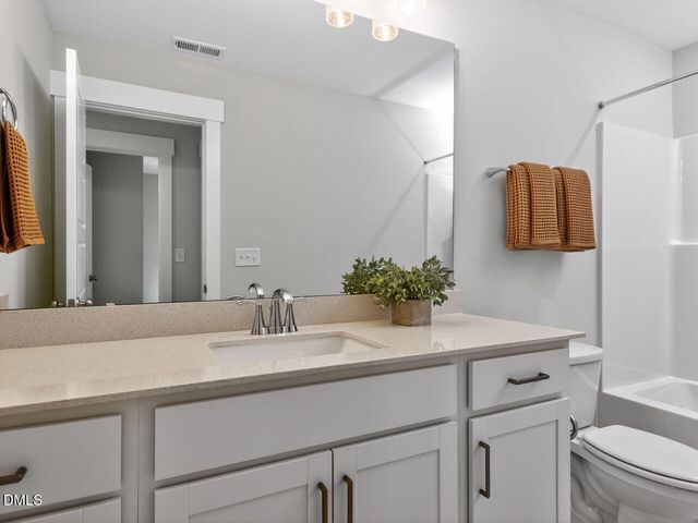 33 Hillway Road, Pittsboro, NC 27312