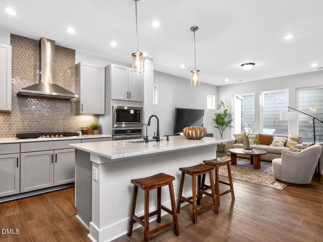 33 Hillway Road, Pittsboro, NC 27312