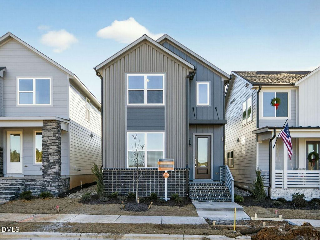 33 Hillway Road, Pittsboro, NC 27312