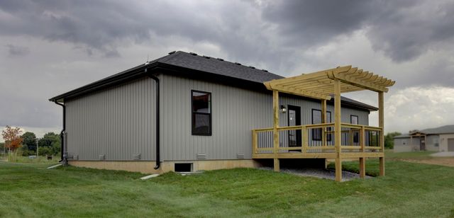 123 E Teakwood Avenue, Clever, MO 65631