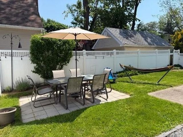 66B Sagamore Hill Drive, Port Washington, NY 11050