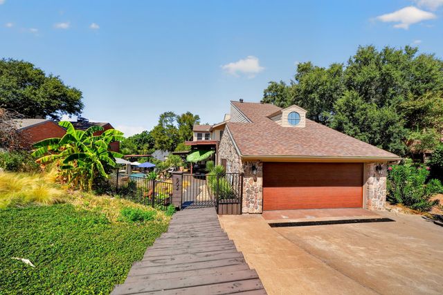 502 Columbia Drive, Rockwall, TX 75032