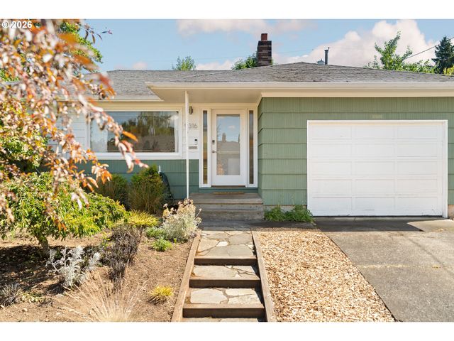 9316 Se SALMON Ct, Portland, OR 97216