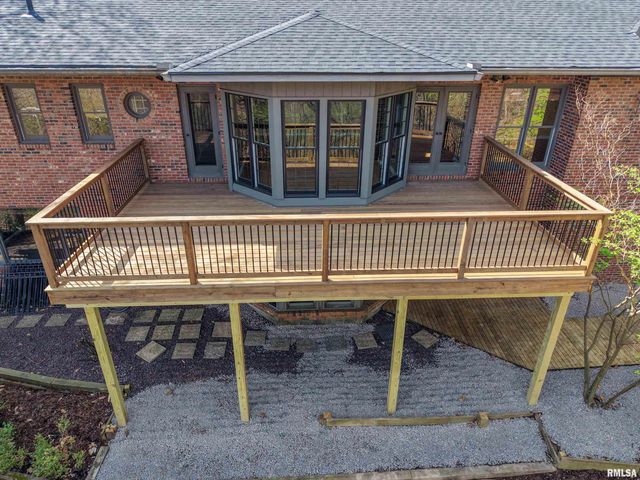309 W RAVINWOODS Road, Peoria, IL 61615