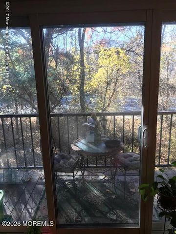 292 Gloucester Court, Aberdeen, NJ 07747