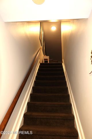 292 Gloucester Court, Aberdeen, NJ 07747