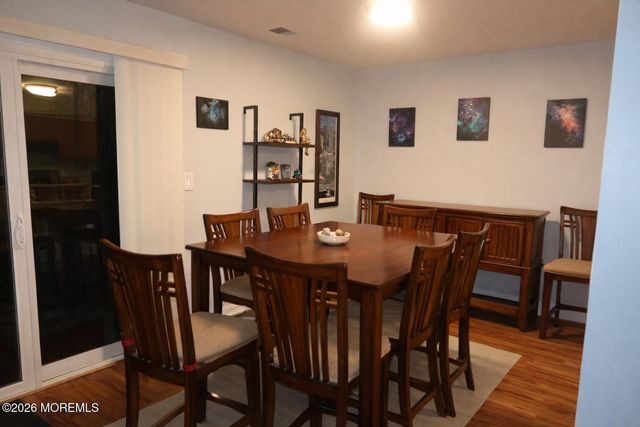 292 Gloucester Court, Aberdeen, NJ 07747