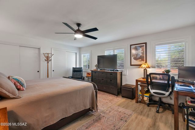 653 W Redondo Place, Green Valley, AZ 85614