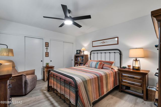 653 W Redondo Place, Green Valley, AZ 85614