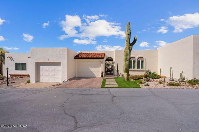 653 W Redondo Place, Green Valley, AZ 85614