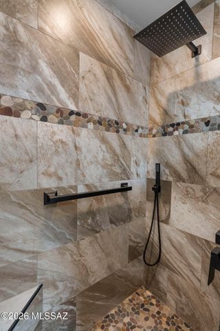 653 W Redondo Place, Green Valley, AZ 85614