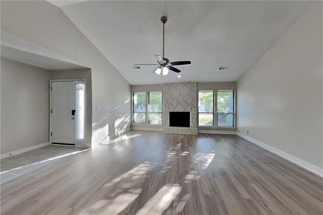 1174 Empire Circle, Lawrenceville, GA 30044