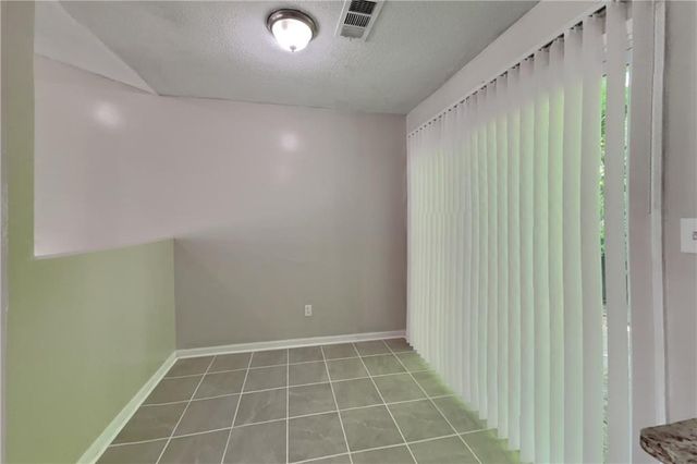 1174 Empire Circle, Lawrenceville, GA 30044