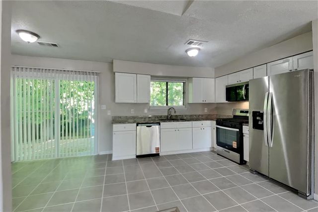 1174 Empire Circle, Lawrenceville, GA 30044