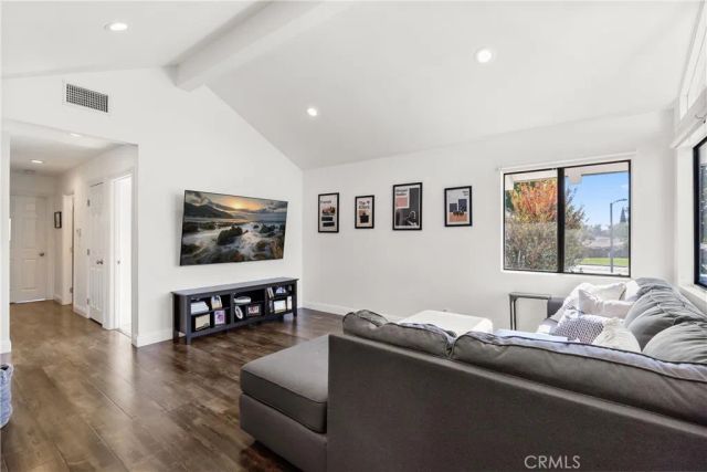 700 W Walnut Avenue 25, Orange, CA 92868