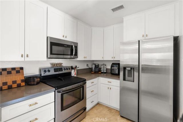 700 W Walnut Avenue 25, Orange, CA 92868
