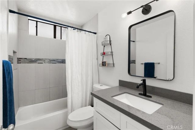 700 W Walnut Avenue 25, Orange, CA 92868